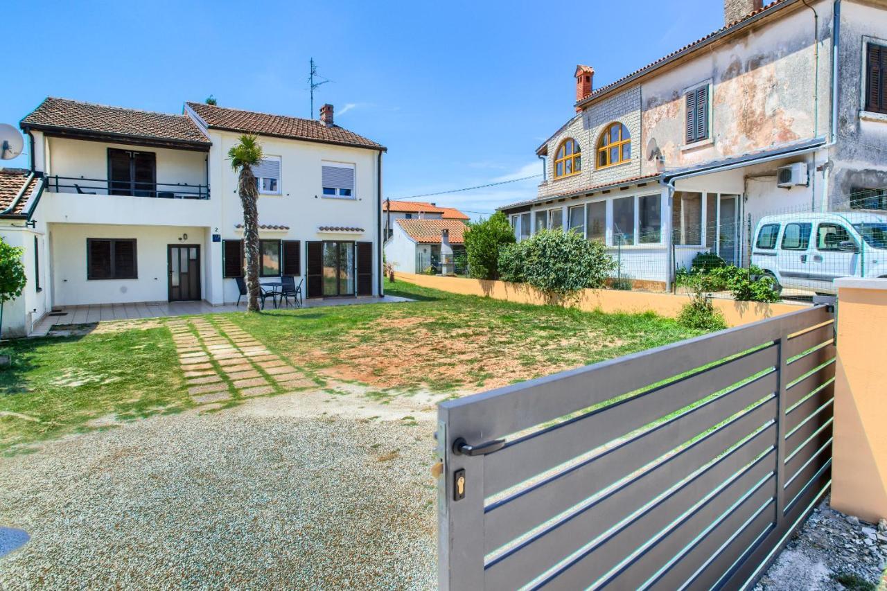 Villa Dante Medulin Exterior photo